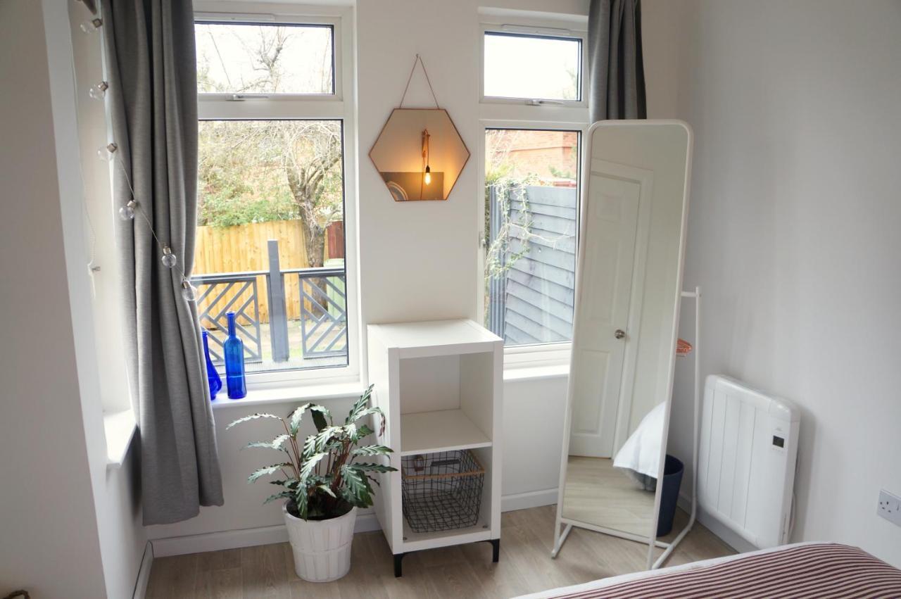 The Oldbrook Garden Flat Apartment Milton Keynes Exterior photo
